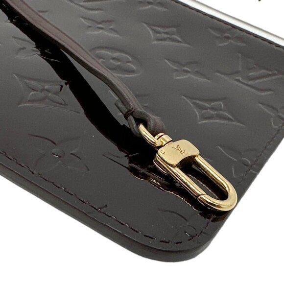 Louis Vuitton  Monogram Vernis Wristlet Amarante - Picture 9 of 11